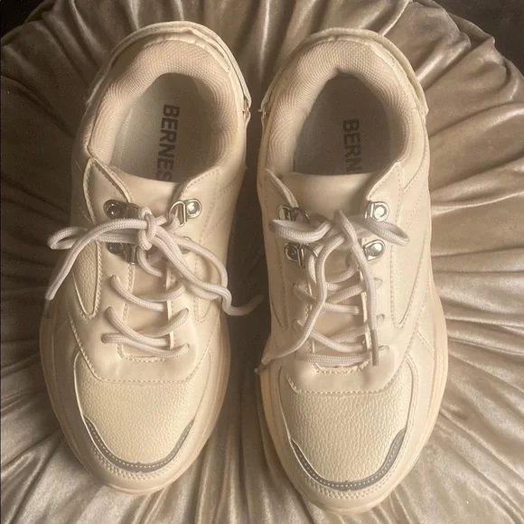 🎀 Berness pale Pink Sneakers Size 6 Chunky Platform - Never Worn - Picture 2 of 8